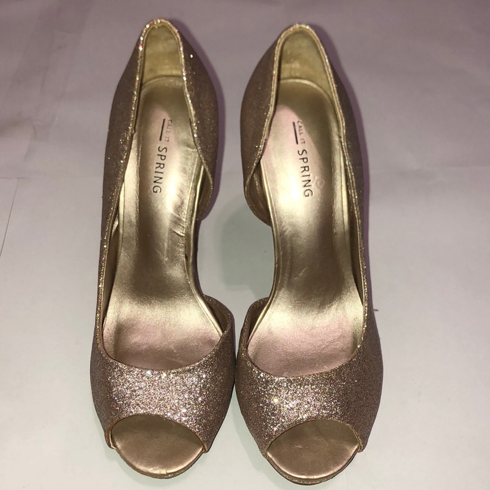 Heels - Picture 4 of 4